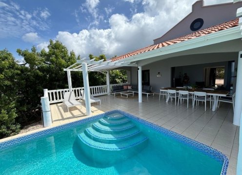 Villa 2 Flamingos - Cozy 3-bedroom villa in Coral Estate Resort with AC, WiFi